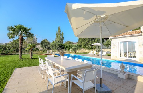 Rakovci Villa | Villa Carolina New Baderna, sea views, private pool, 1000m2 of land