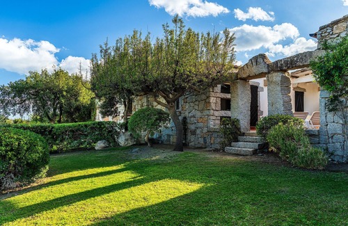 Sant'Elmo Villa | Villa 'Casa 2' with Private Terrace, Private Garden and Air Conditioning