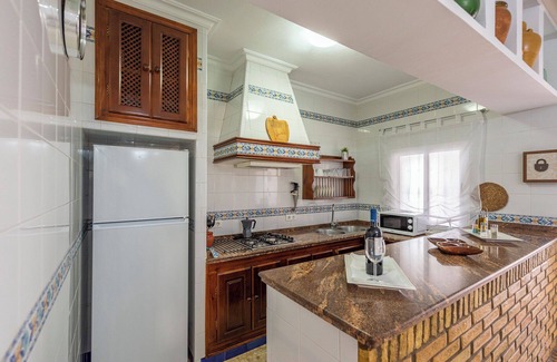 Marchena House | Villa "Casa Rural Entre Olivos" with Pool & Wi-Fi