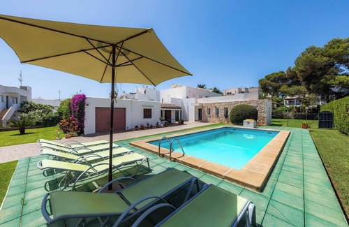 Cala d'Or Villa | Villa "Casa Fiol" with shared Pool & Wi-Fi
