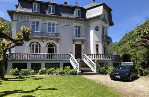 Bagneres-de-Luchon Villa | villa CastelMT LUCHON Pyrennees