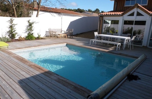 Cap-Ferret Villa | Villa 'Centre Cap Ferret Ref 40' with private pool, private terrace and Wi-Fi
