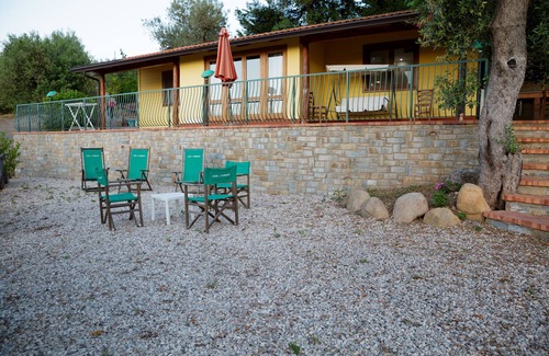 Stella Cilento Villa | Villa 'Cerasella' with Mountain View, Wi-Fi and Air Conditioning