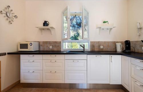 Montbrun-des-Corbieres Villa | Villa Chardonnay