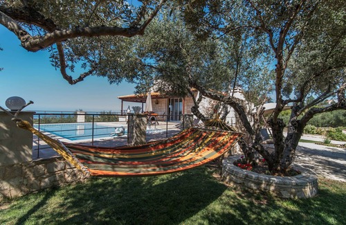 Kato Stalos Villa | Villa Chara Chania | Private Villa with Pool and Sea Views