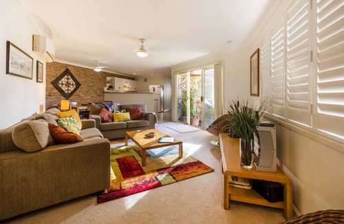 Grafton Villa | Villa Charelle in Fitzroy