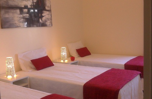 Estoril Ski Chalet | Villa charm, terrace 45m2, 5 m walk beach, convoys, Casino, Golf, Pubs .5-pax
