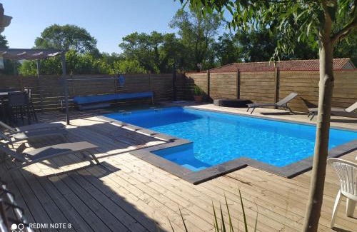Berrias-et-Casteljau House | Villa Chrysalide