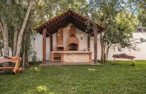 La Veleta House | VILLA CIELO 4 bd, jetpool, huge garden w/palapa!