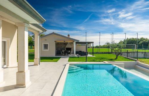 Nova Vas Villa | Villa Civitan with infinity pool in Novigrad