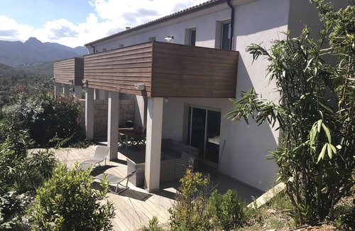 Tarcu House | Villa clemat à Tarco vue mer, 7 pers, corse du sud, Sainte Lucie de Portovecchio