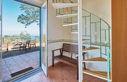 Sant'Alfio Villa | Villa Cocuzzolo - le Case dell'Etna - VILLA WITH PRIVATE POOL AND GARDEN