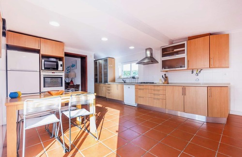 Praia das Macas Apartment | Villa Colares Retreat – Pool, Beach, Sintra