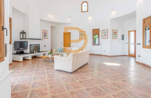 El Mas Isaac Villa | Villa Colina - Swimming Pool and BBQ