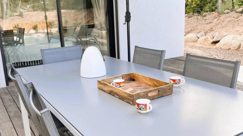 Cirendinu Villa | Villa Copains, 5 pers, piscine chauffée, 5 mn plage