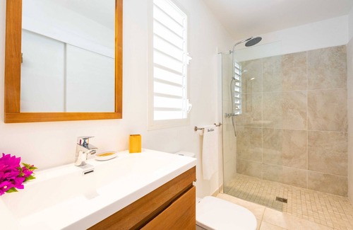 Tartane House | Villa Corossol, accès mer