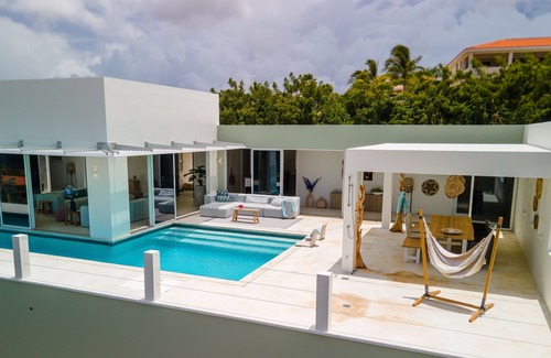 Sabadeco Villa | Villa Crown Casa: With a 180 degree view over Bonaire