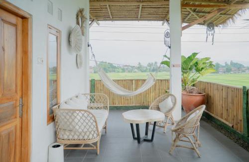 Sewon House | Villa D'Bamboo by Plesirhati Yogja