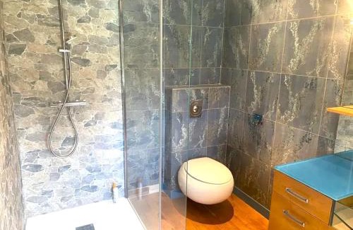 Palaja Villa | Villa d'exception à Palaja avec piscines intérieures et extérieures