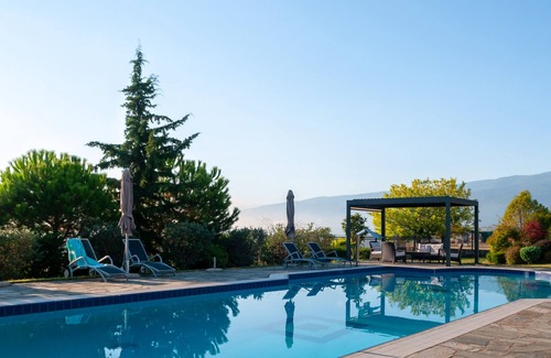 Dio-Olympos House | Villa Dafne-Sea and Mountain View