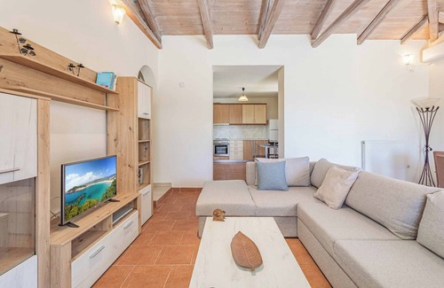 Lefktron Villa | Villa Dafne - Two Bedroom Villa, Sleeps 4