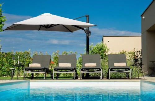 Labinci Villa | Villa Daleo with heated pool and jacuzzi near Porec