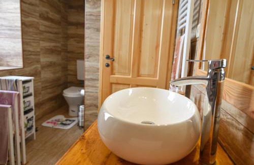 Zvonece Villa | Villa Danica with pool - Perka