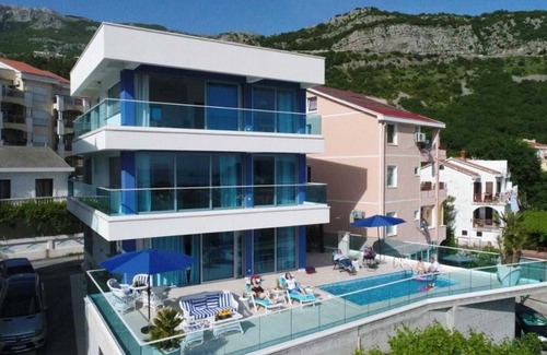 Lazi Villa | Villa Danika with Pool with 6 Bedrooms