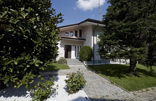 Alba Villa | VILLA DANTE 3 apartments 7 bedrooms 3 bathrooms box 225 square meters