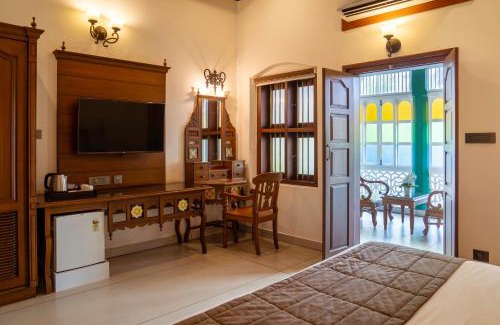 Thalassery Hotel | Villa De 1945