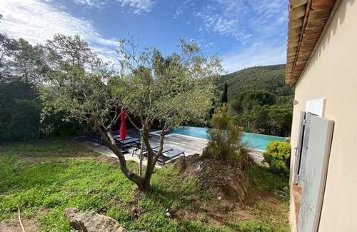 La Mole Villa | Villa DE 200m² AU Coeur DES Vignes DU Golfe DE Saint-tropez