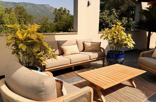 Peri Villa | Villa de Charme Avec Piscine, Parfaite Pour des Vacances Estivales Inoubliables