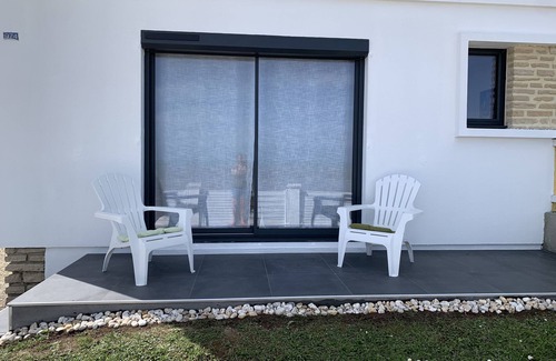 Bernieres-sur-Mer Villa | Villa de la Plage, Front de mer