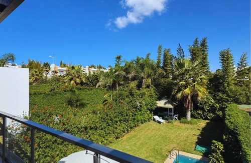 Sidi Bouqnadel Villa | Villa de Luxe avec Piscine près de la Plage