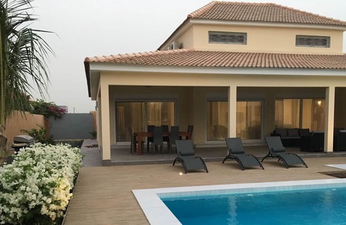 La Somone House | Villa de Prestige à 100 Mètres de L'océan