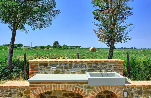Ferretto Villa | Villa dei Vini – Country house with swimming pool in Cortona, Tuscany.