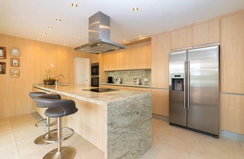 Altea la Vella Villa | Villa del Maestro is a luxury villa in quiet residence close to golf