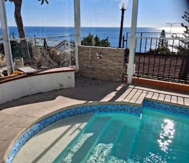 Regione Ronchi Apartment | Villa del Mare Ligure Terme & SPA Piscina a 37 gradi