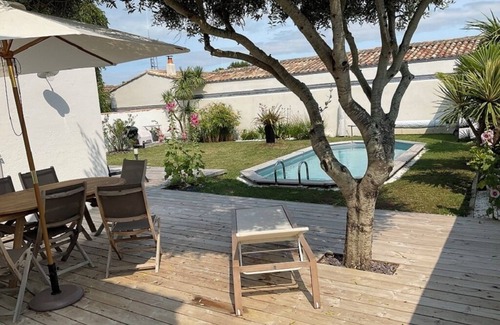 Marais Poitevin Villa | Villa des Açores - 6 Personnes - Piscine Privée