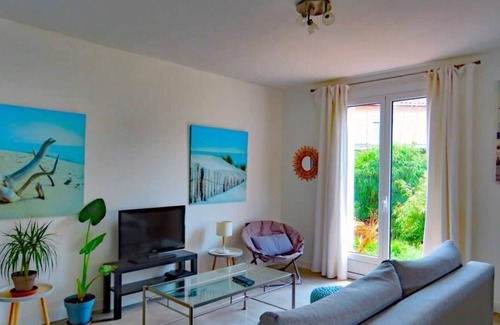 Boucau Villa | VILLA des ALOUETTES (Boucau near Bayonne)★ AIR-CON House 3 BR ★ GARDEN & PARKING