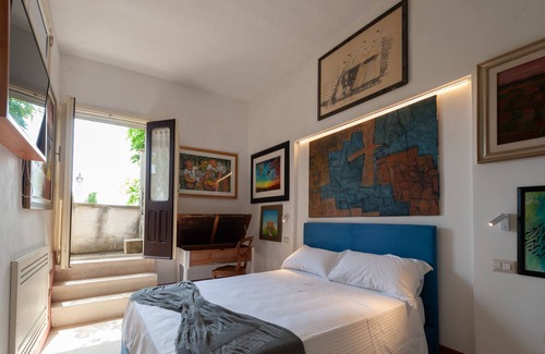 Lequile Villa | Villa 'Dimora In Palazzo Museo Raho' with Private Terrace, Wi-Fi and Air Conditioning