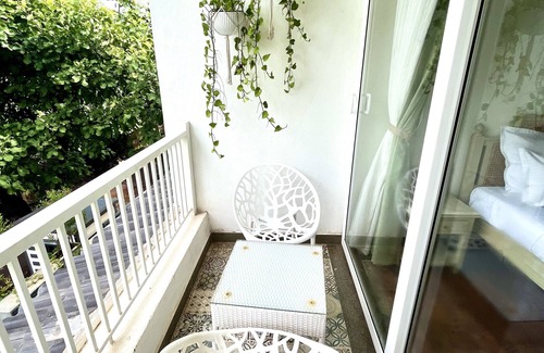 Vagator Villa | Villa Divino - Chic Villa, private pool, terrace, WiFi, 5 mins drive to beach!