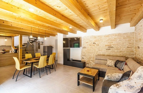 Modrusani Villa | Villa Doda with 2 bedrooms, garden, heated pool and sauna in Istria