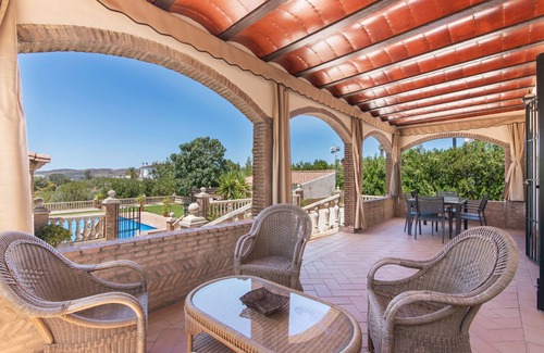 Cantillana Villa | Villa 'Durán Esteban' with Mountain Views, Wi-Fi and Air Conditioning