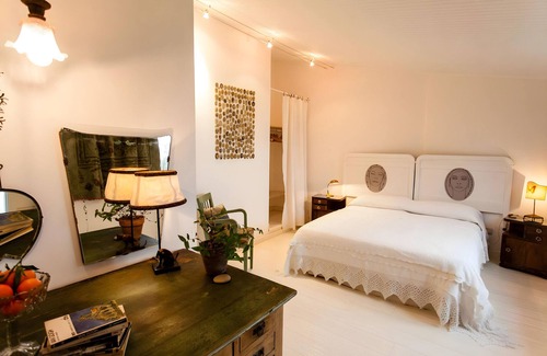 Gradara Villa | Villa 'E M - Cubo Con Vista' with Private Terrace, Wi-Fi and Air Conditioning