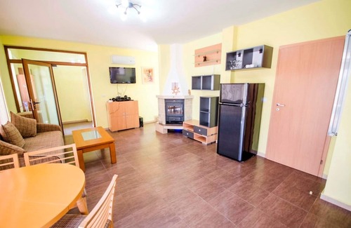 Tsareva Polyana House | Villa 'Eagle', with Pool, Spa, Tennis, Gym, Driving Range & Beautiful Views