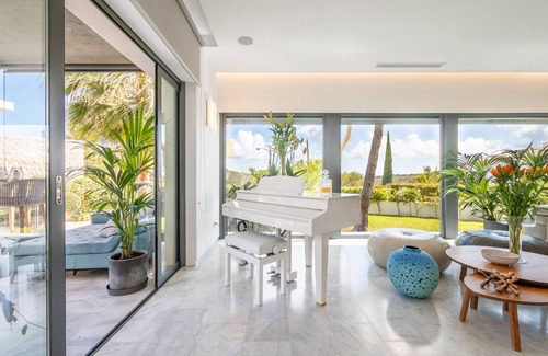 Cala Vinas Villa | Villa 'El Sueño' with Sea View, Wi-Fi and Air Conditioning