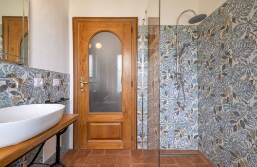 Sassari Apartment | Villa Elighe. Apartment surrounded by greenery