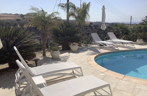 Kouklia Villa | Villa Elysium Contemporary 3 Bedroom 3 Bathroom Villa & Pool in Kouklia Village
