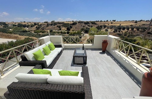 Kouklia Villa | Villa Elysium Contemporary 3 Bedroom 3 Bathroom Villa & Pool in Kouklia Village